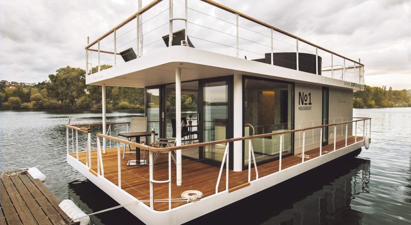 Hôtel Vipliving Houseboat à Prague Extérieur photo